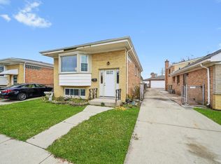 233 32nd Ave, Bellwood, IL 60104