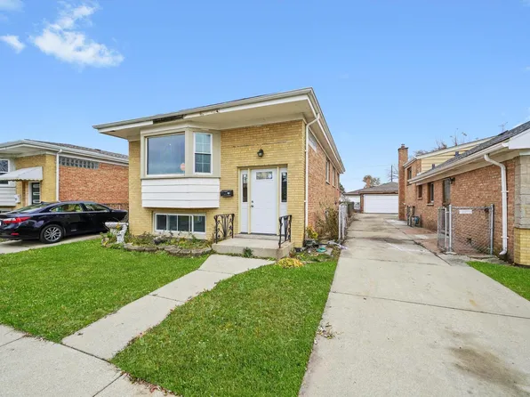 233 32nd Ave, Bellwood, IL 60104