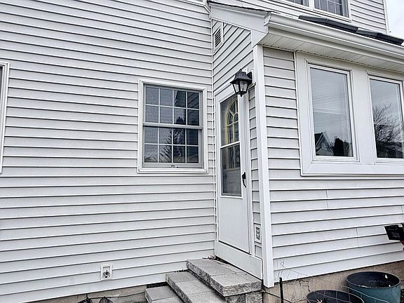 4th image of 4006 Milford Landing Dr