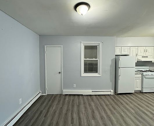 3rd image of 62.5 Atlantic St #2