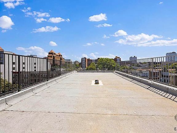 5th image of 151 Hawthorne St #2E