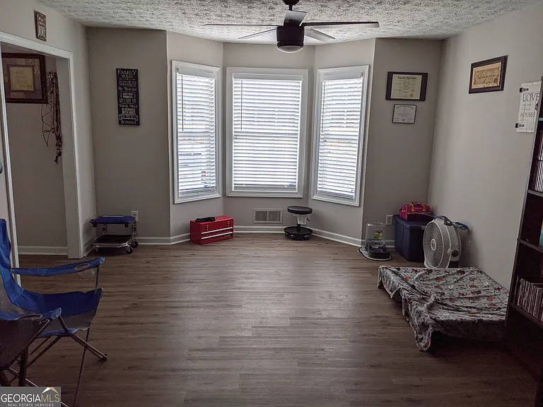 1608 Kirkland Rd — Photo 3