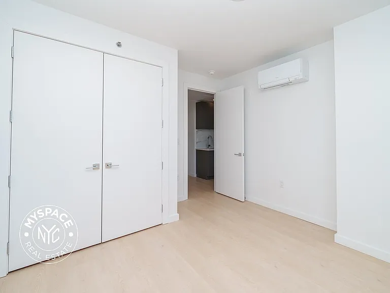 1499 Bedford Ave #4H — Photo 6