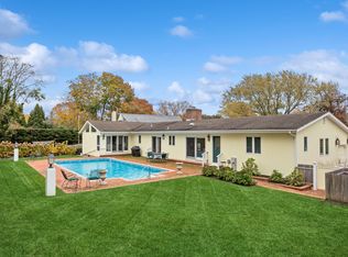 2 Greenway Dr, East Hampton, NY 11937