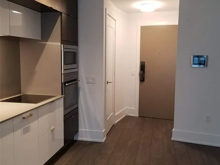 10 York St #3102 — Photo 4