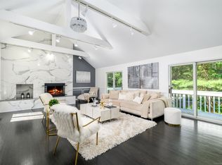 99 Frost Pond Rd, Stamford, CT 06903