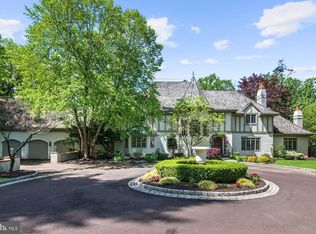 934 Morris Ave, Bryn Mawr, PA 19010