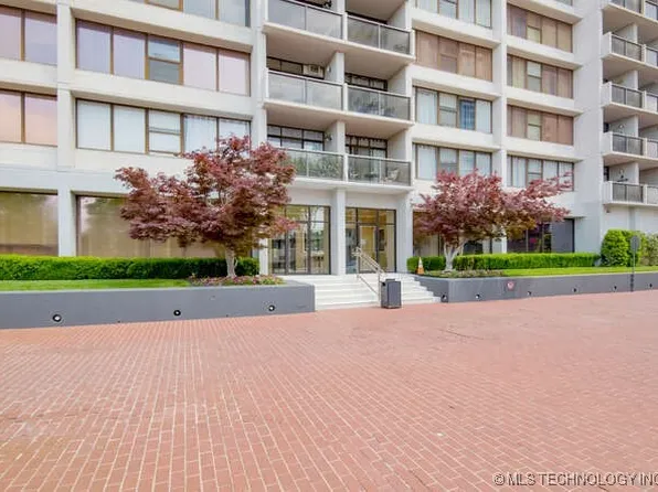 450 W 7th St APT 2008, Tulsa, OK 74119