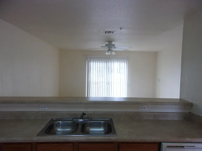 2110 Bex St #D — Photo 6