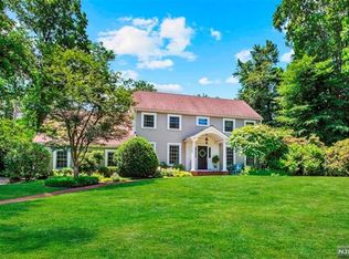 209 Fox Hollow Rd, Wyckoff, NJ 07481