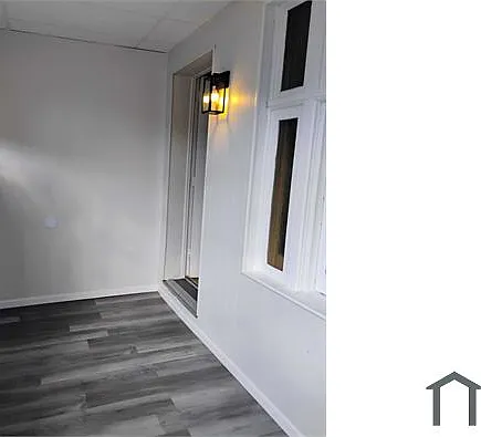 3 bed, 1220 sqft, $1,750 — Photo 2