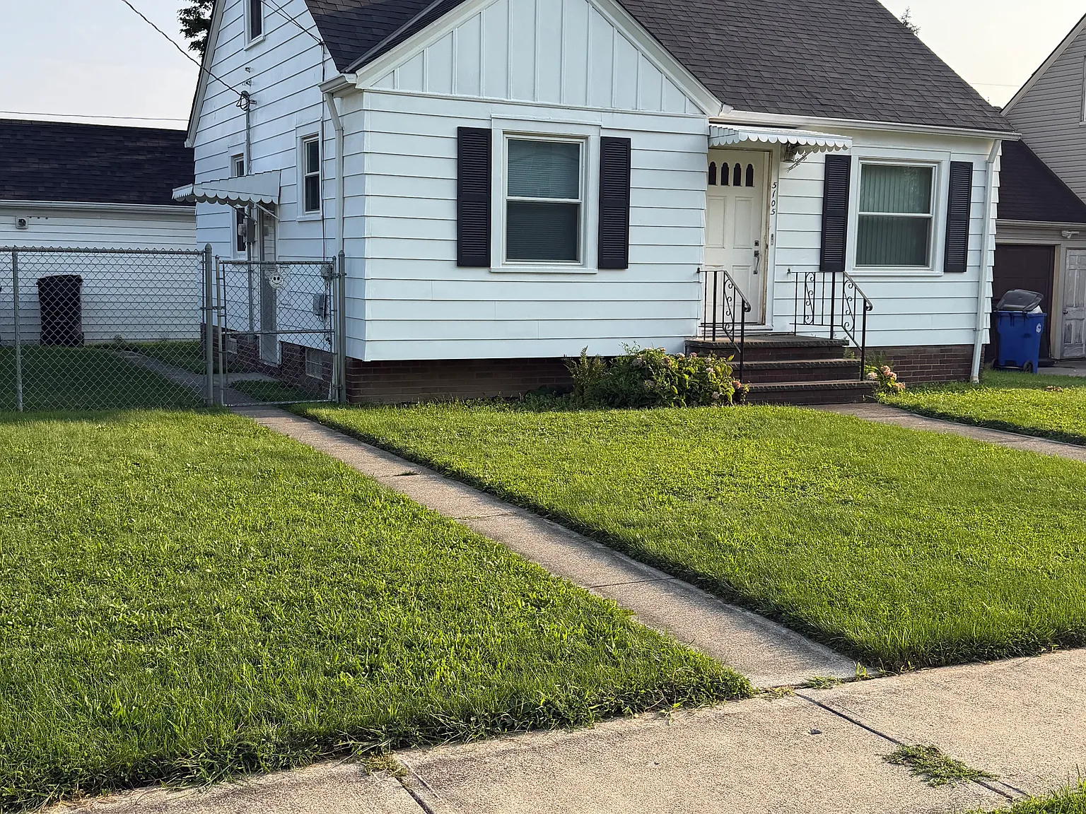 3 bed, $1,400 — Photo 1