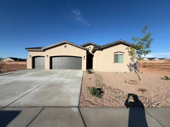 4513 Olivia Dr NE, Rio Rancho, NM 87144