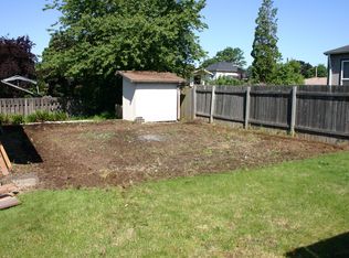 490 Hiatt St, Lebanon, OR 97355