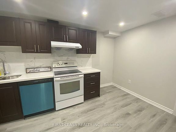 2nd image of 9 Upton Cres #Basement