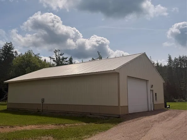 5749 Schultz Rd, Indian River, MI 49749