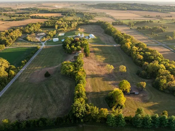 29810 NE 108th St, Excelsior Springs, MO 64024