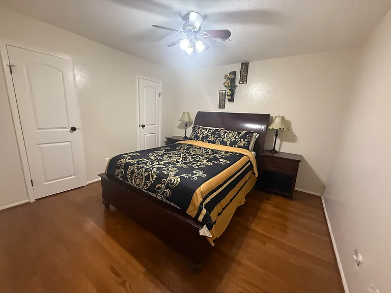 Starlite Dr — Photo 12