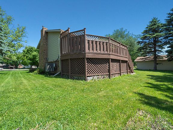 5th image of 1111 1st St NE