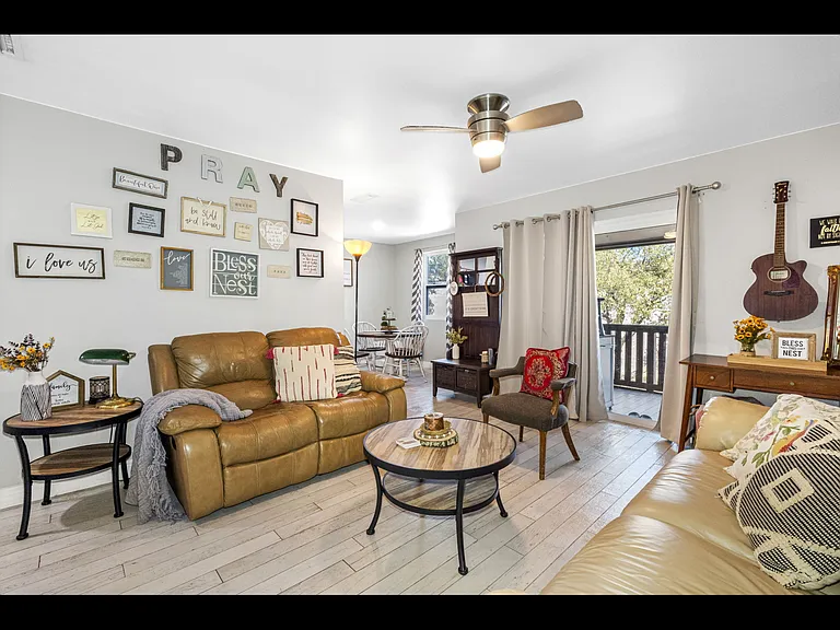 9007 Westchester Cir #B — Photo 12
