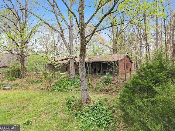 4th image of 353 Riverwood Rd