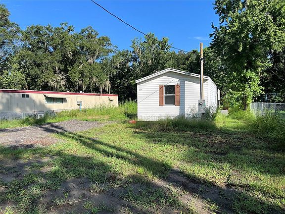 2nd image of 835 MEMPHIS ROAD