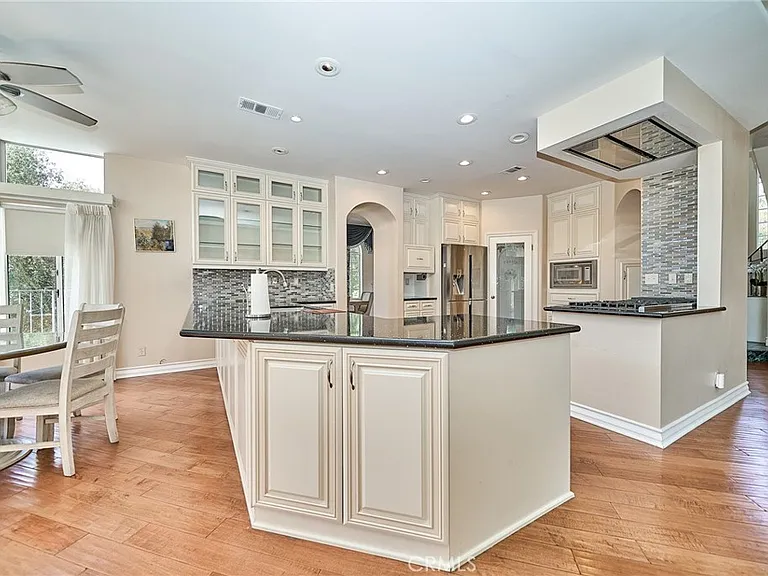1089 Village Dr — Photo 13
