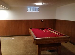 1152 Mohawk Dr, Elgin, IL 60120