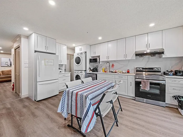 1080 W 47th Ave — Photo 1