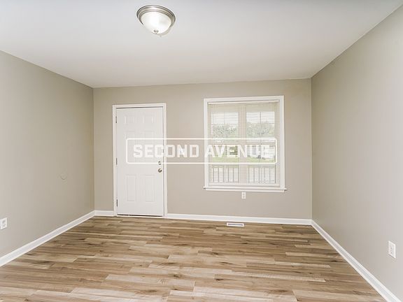 3rd image of 2220 Wilson Ave