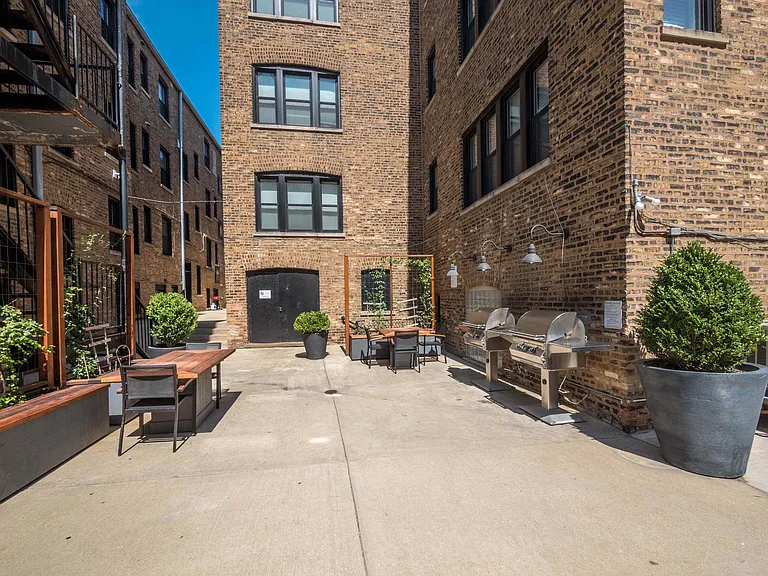 Reside on Irving Park — Photo 10