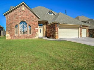 925 Justin Dr, Yukon, OK 73099