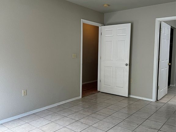 5th image of 14860 S Broadway St