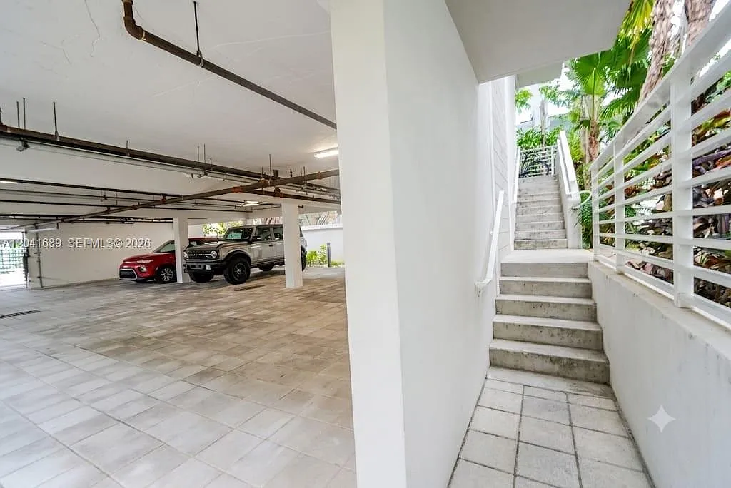 D Gems Condo — Photo 4