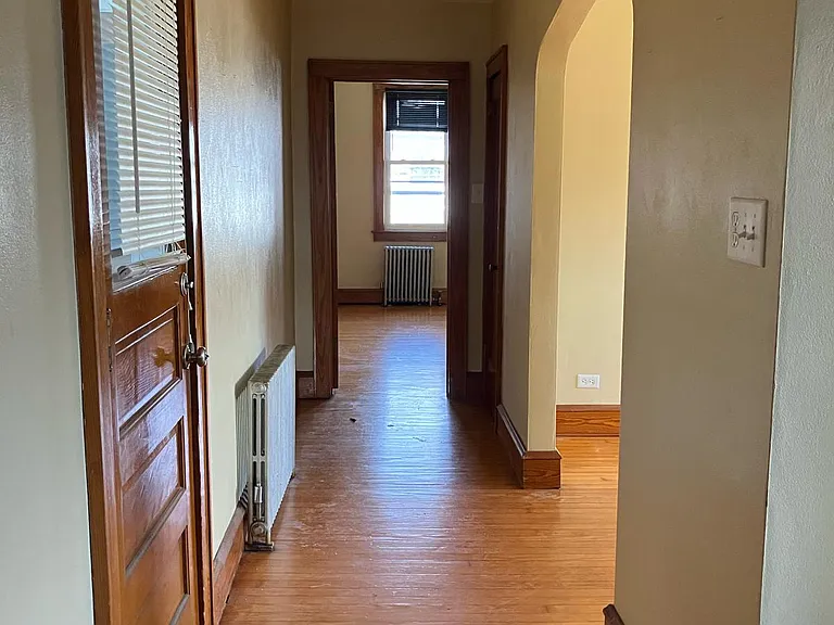 732 S Market St #2 — Photo 6