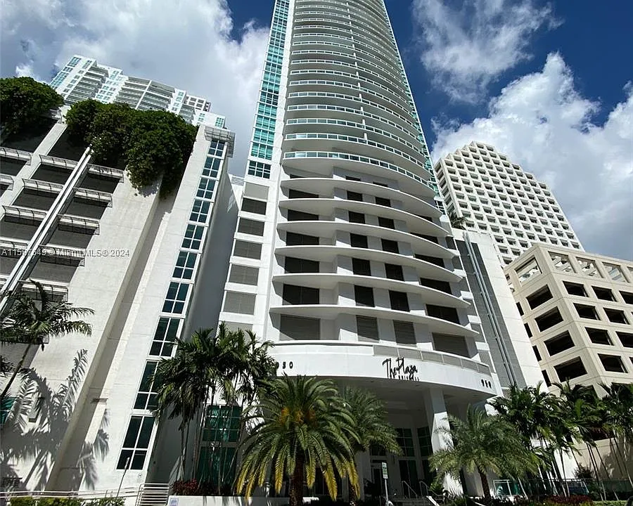 950 Brickell Bay Dr