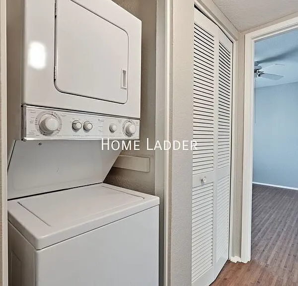 3002 N 70th St #244 — Photo 17