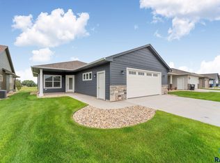 8816 W Windmill Ridge St, Sioux Falls, SD 57106