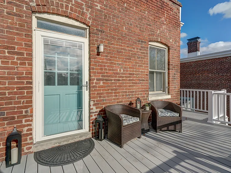 Deck and primary enterance