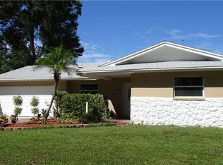 1884 Cameo Way, Clearwater, FL 33756