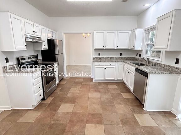 4th image of 3312 Northbrook Dr