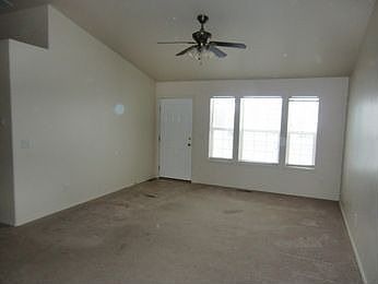 3rd image of 246 Southwood Ave