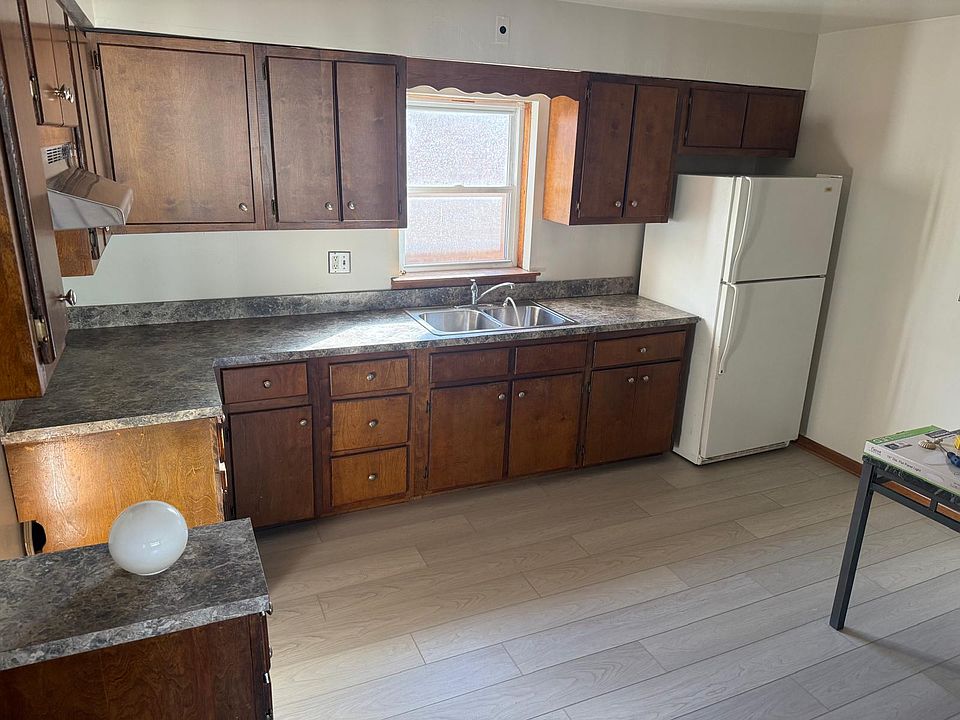 1st image of 106 N Hillside Ave APT 2W