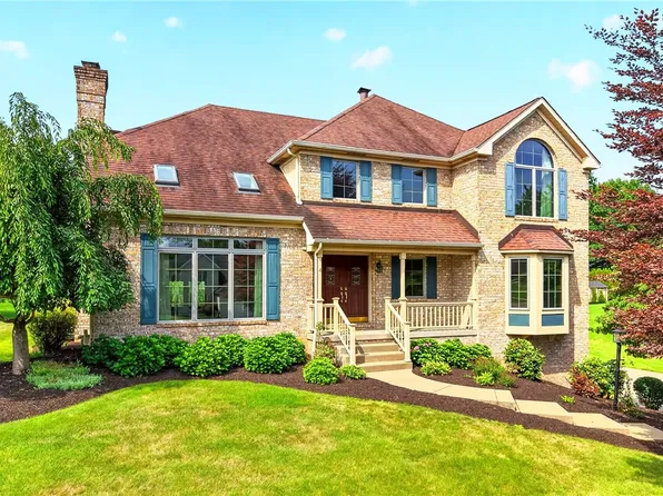 2605 Barnes Dr, Coraopolis, PA 15108