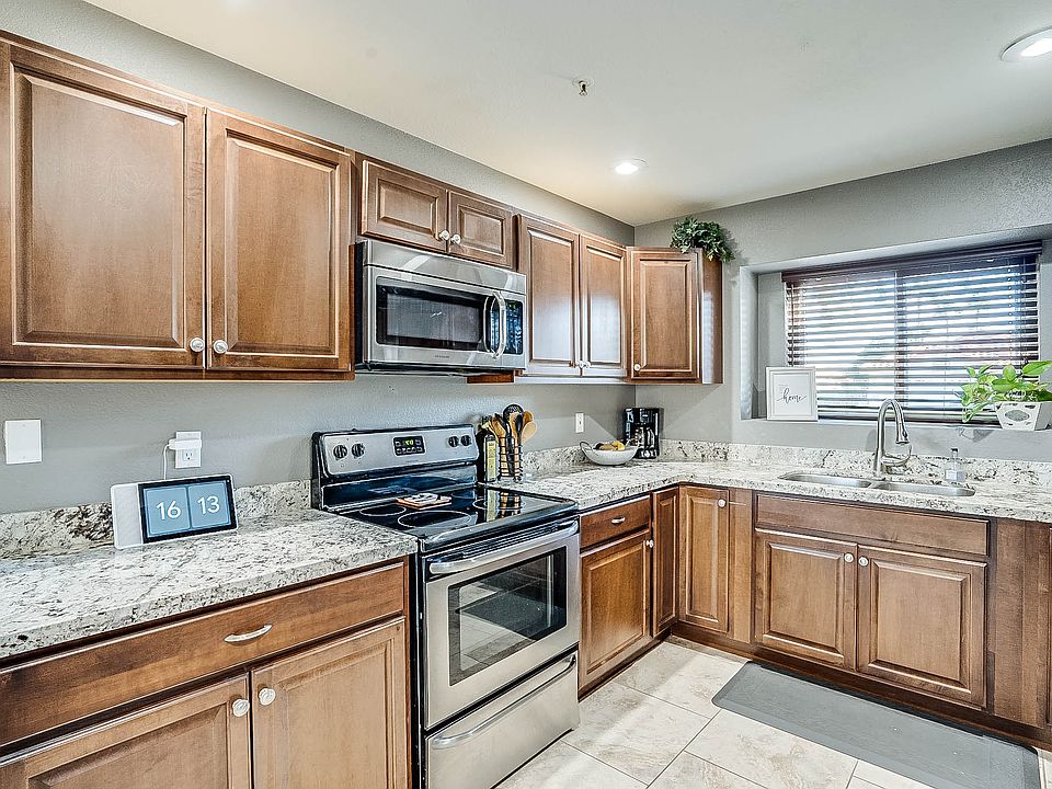 1st image of 8898 E Dahlia Dr