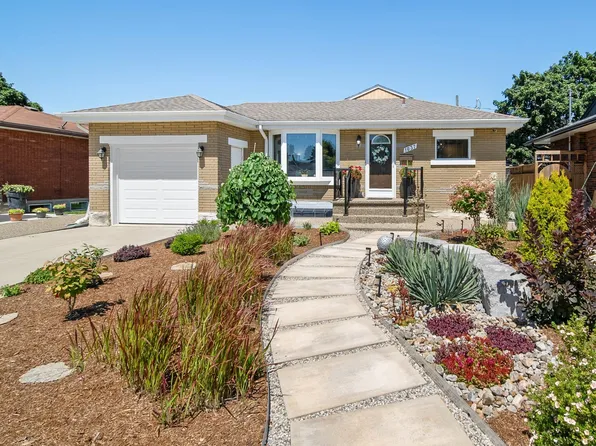1037 Clare Ave, Cambridge, ON N3H 2E2