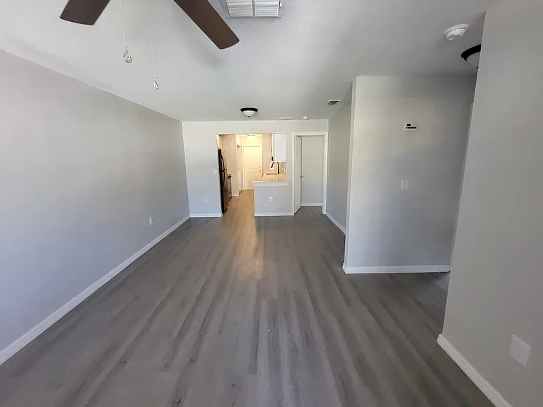 789 Lucaya Dr — Photo 7