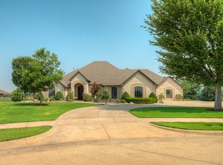 1302 Saint Andrews Ct, Enid, OK 73703