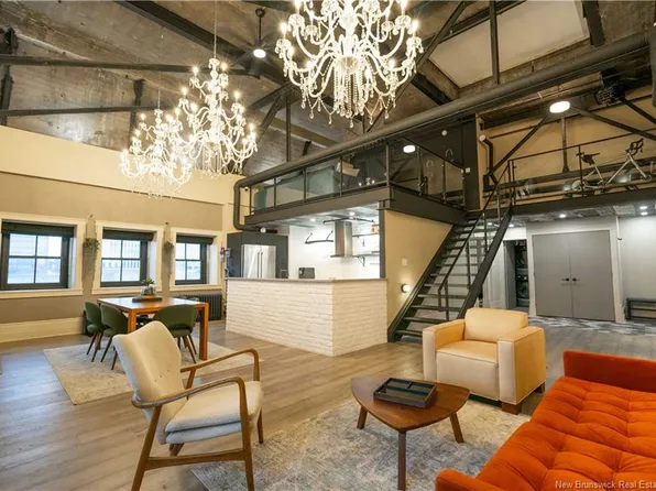 115 Prince William St #402, Saint John, NB E2L 2B4