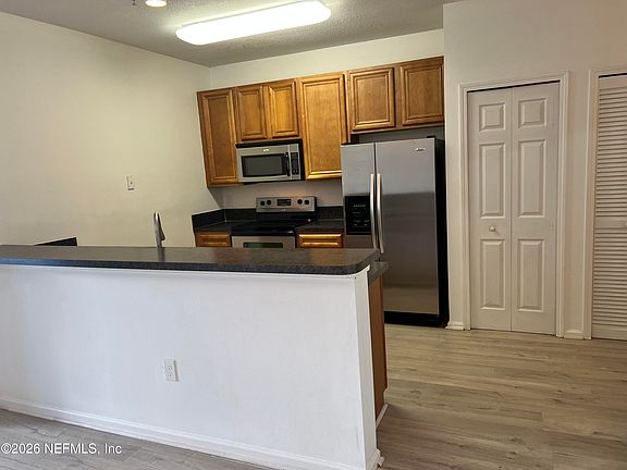 4th image of 8226 GREEN PARROT Road #105